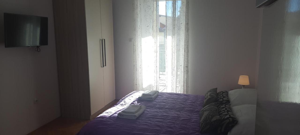 Apartments Villa Beba Komiža Eksteriør bilde